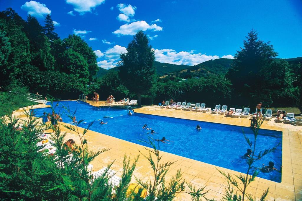 Camping Paradis Marmotel Saint-Geniez-dʼOlt Exterior foto
